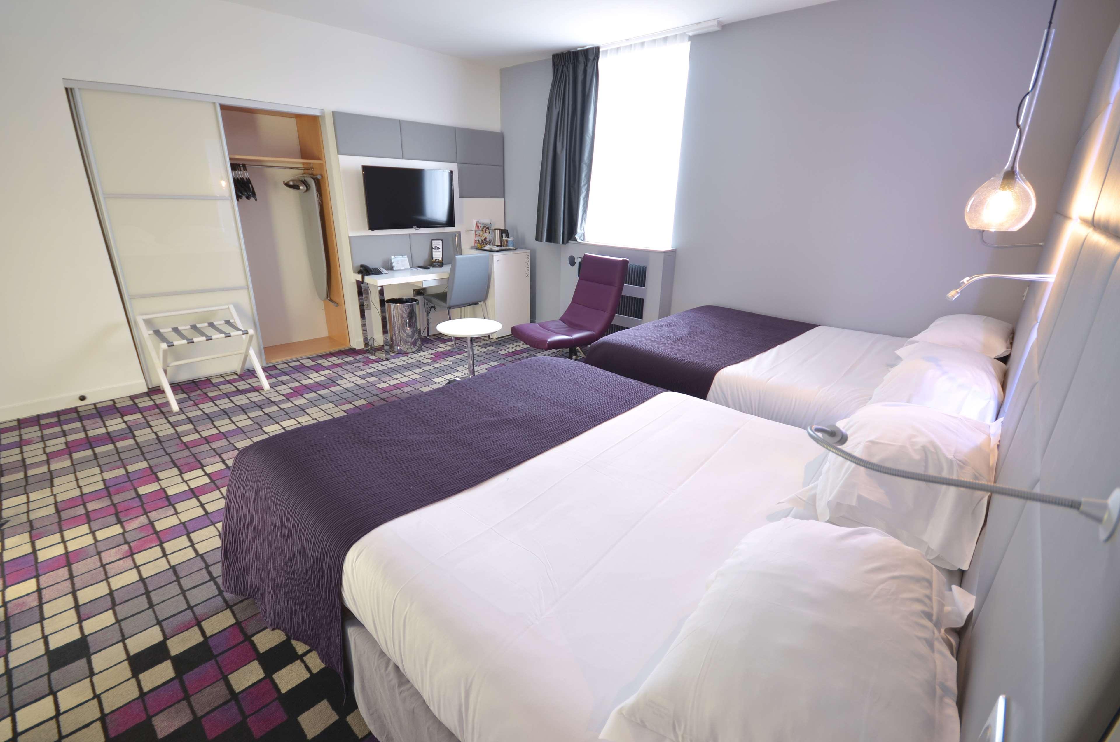 กีริอ๊าด เพรสทีจ ดีฌง ซองเทรอ Hotel ดีจอง ภายนอก รูปภาพ