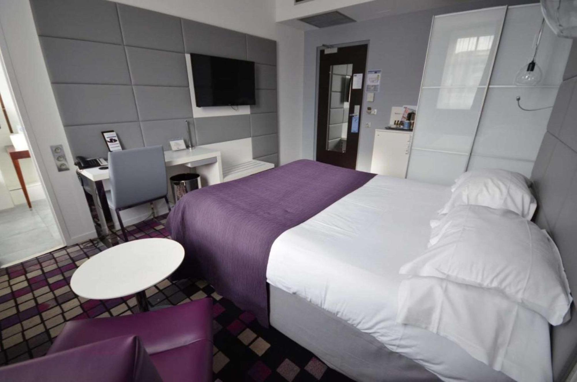 กีริอ๊าด เพรสทีจ ดีฌง ซองเทรอ Hotel ดีจอง ภายนอก รูปภาพ