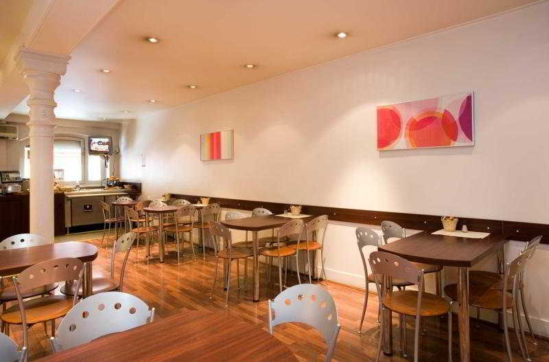 กีริอ๊าด เพรสทีจ ดีฌง ซองเทรอ Hotel ดีจอง ภายนอก รูปภาพ